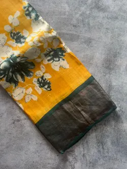 Pure handloom floral Peet-Kaalavarnah tussar silk saree
